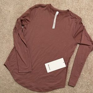 Lululemon Tshirt